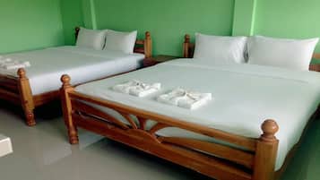 Deluxe Quadruple Room | Rollaway beds, free WiFi