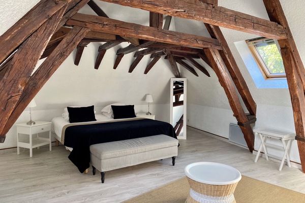 Apartamento (La Chapelle) | Wi-Fi de cortesia, roupa de cama