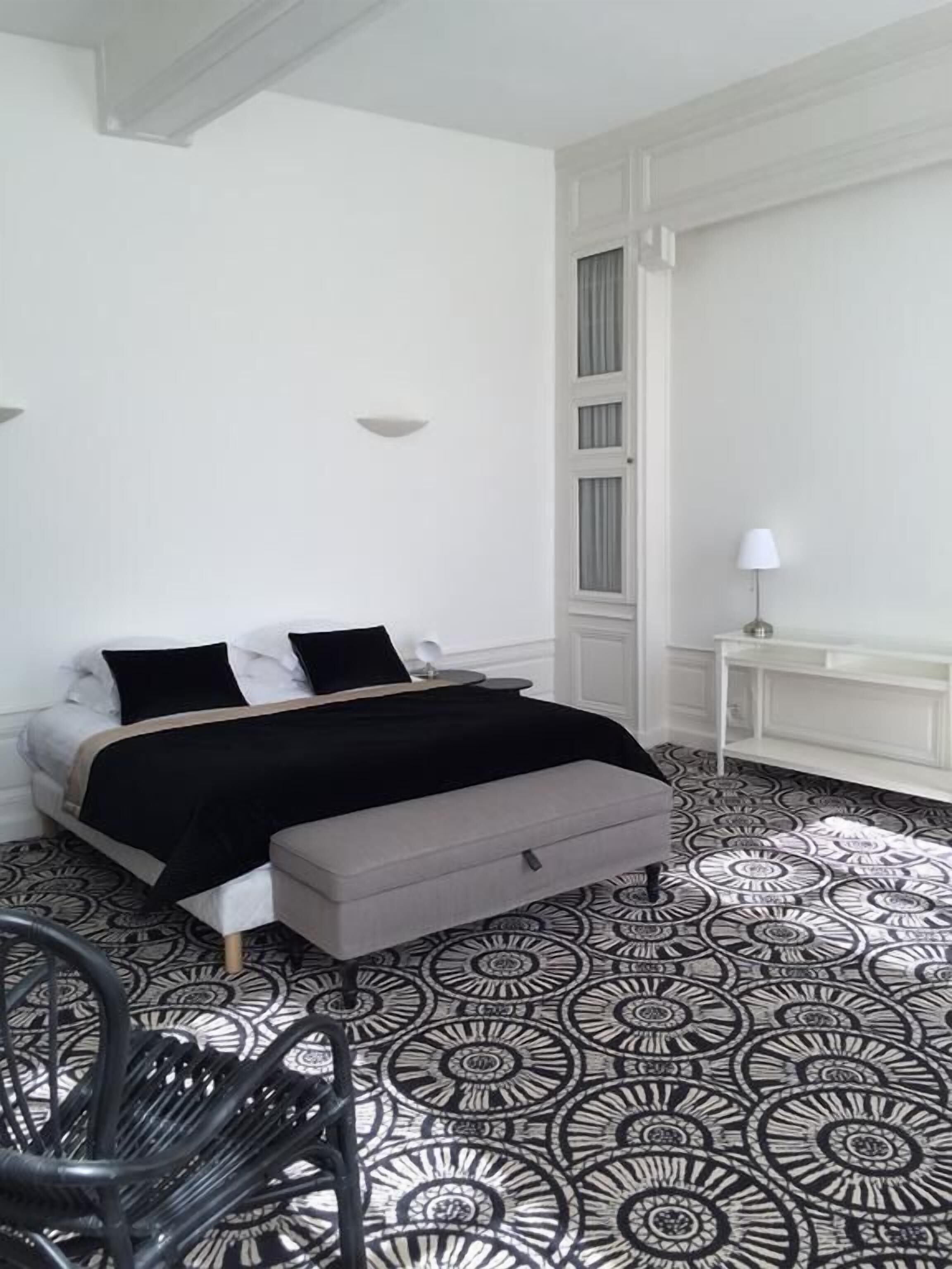 Wifi gratis y ropa de cama 