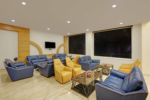 Lobby lounge - Hotel The Rising (Mavli)