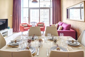Design Apartment, 2 Bedrooms, Marina View, Sea Facing | In-room dining - Luxury Staycation - Continental Tower (Dubai)