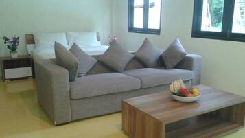 Two-Bedroom Apartment | Cortinas blackout, Wi-Fi de cortesia, roupa de cama