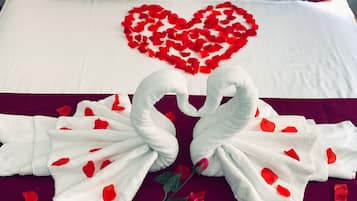 Exclusive Triple Room, Multiple Beds, Non Smoking | Premium bedding, down duvets, in-room safe, desk