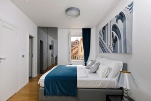 Deluxe Queen Room