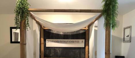 Huone (Clef des Songes) | 1 makuuhuone, yksilöllisesti kalustettu, työpöytä, äänieristys