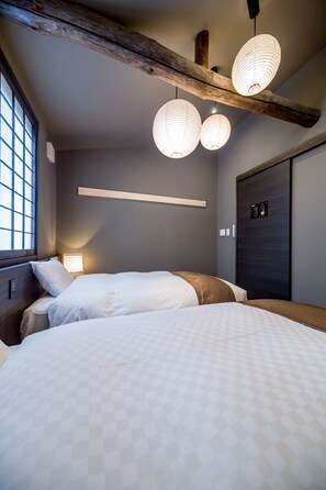 2 bedrooms, in-room safe, desk, laptop workspace - Resi Stay Yasaka-An (Kyoto)
