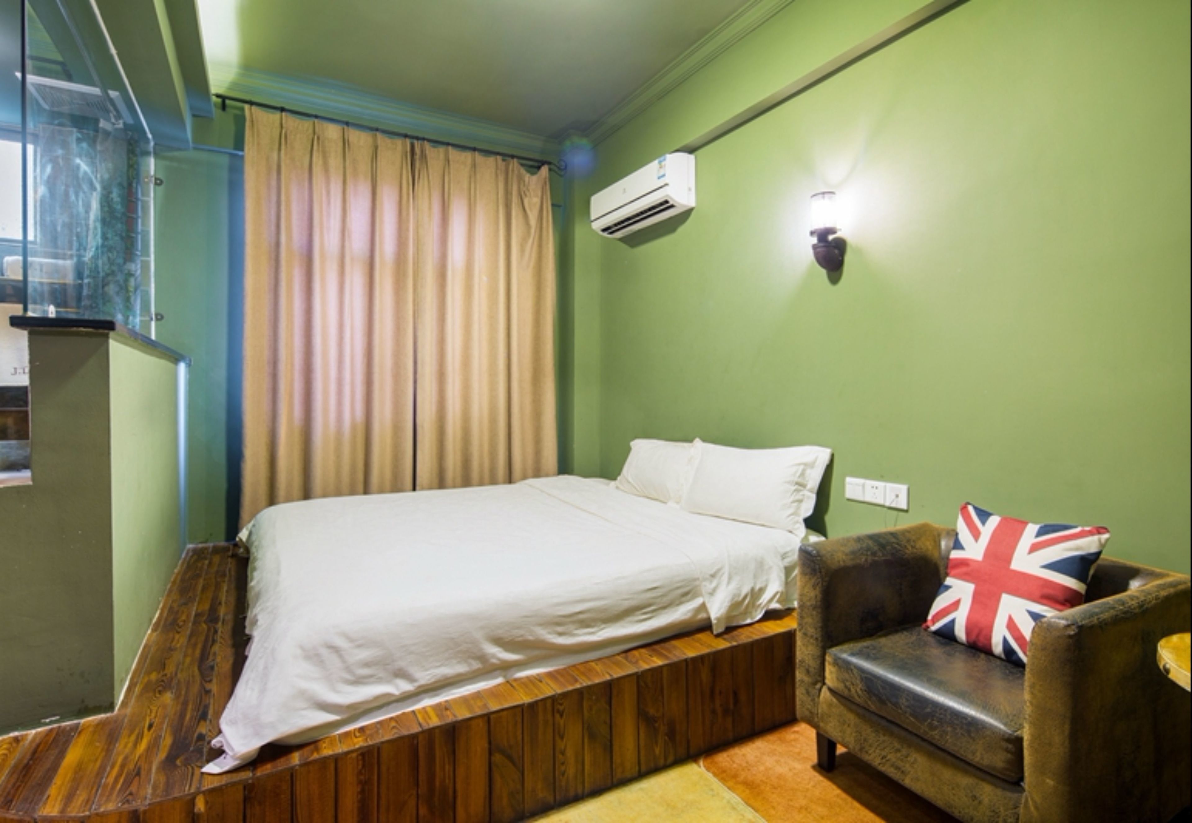 classic double room with tatami bed | desk, blackout curtains, free wifi
