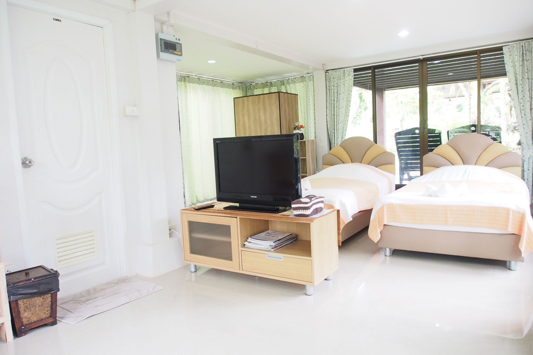 Individually decorated, desk, free WiFi, bed sheets