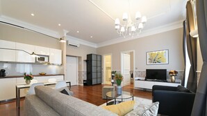 Rococo Apartment | Oppholdsområde