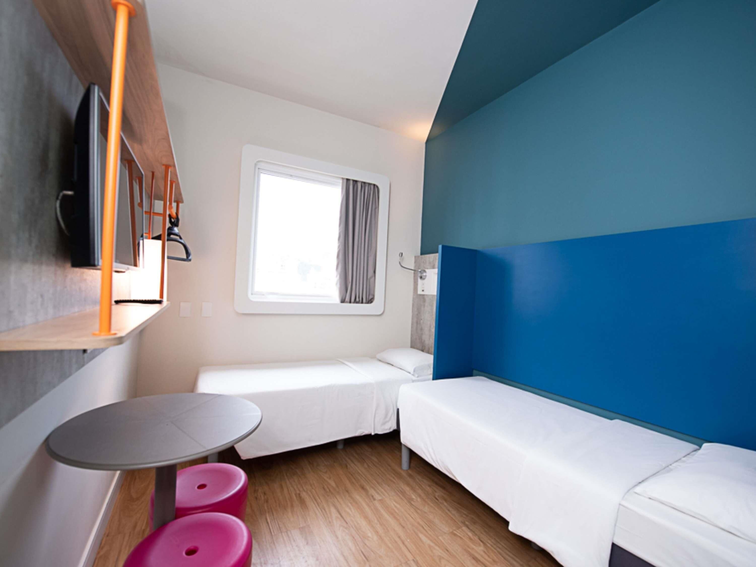 Departamento, 2 camas individuales | Cortinas blackout, insonorización, wifi gratis y ropa de cama 