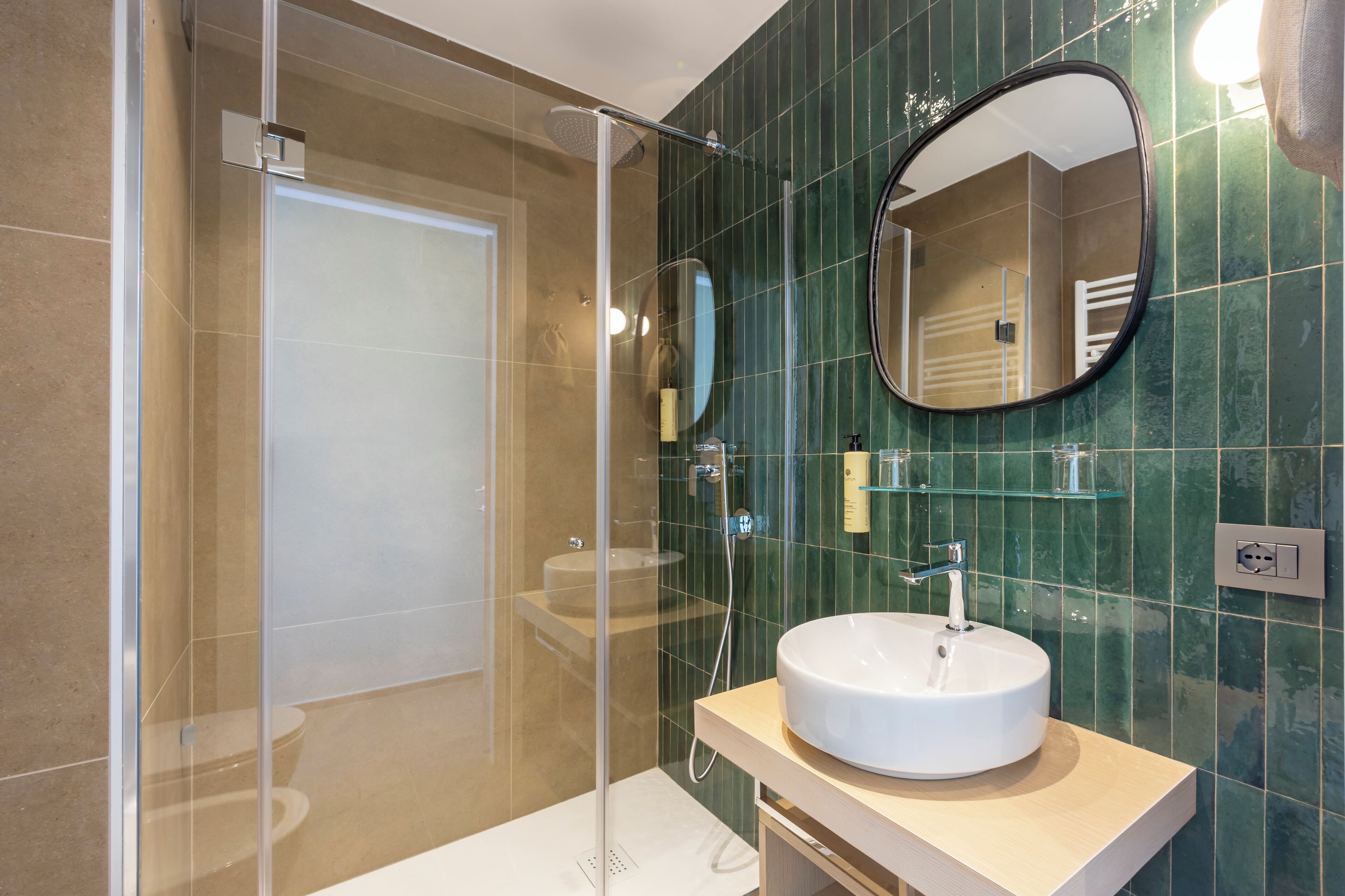 superior double room | bathroom | hair dryer, towels, soap, shampoo