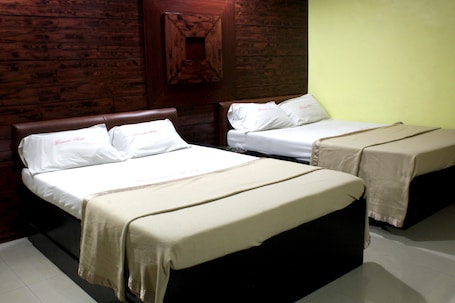 ๋ฃธ (Garage) | ๋ค๋ฆฌ๋ฏธ/๋ค๋ฆฌ๋ฏธํ, ๋ฌด๋ฃ WiFi