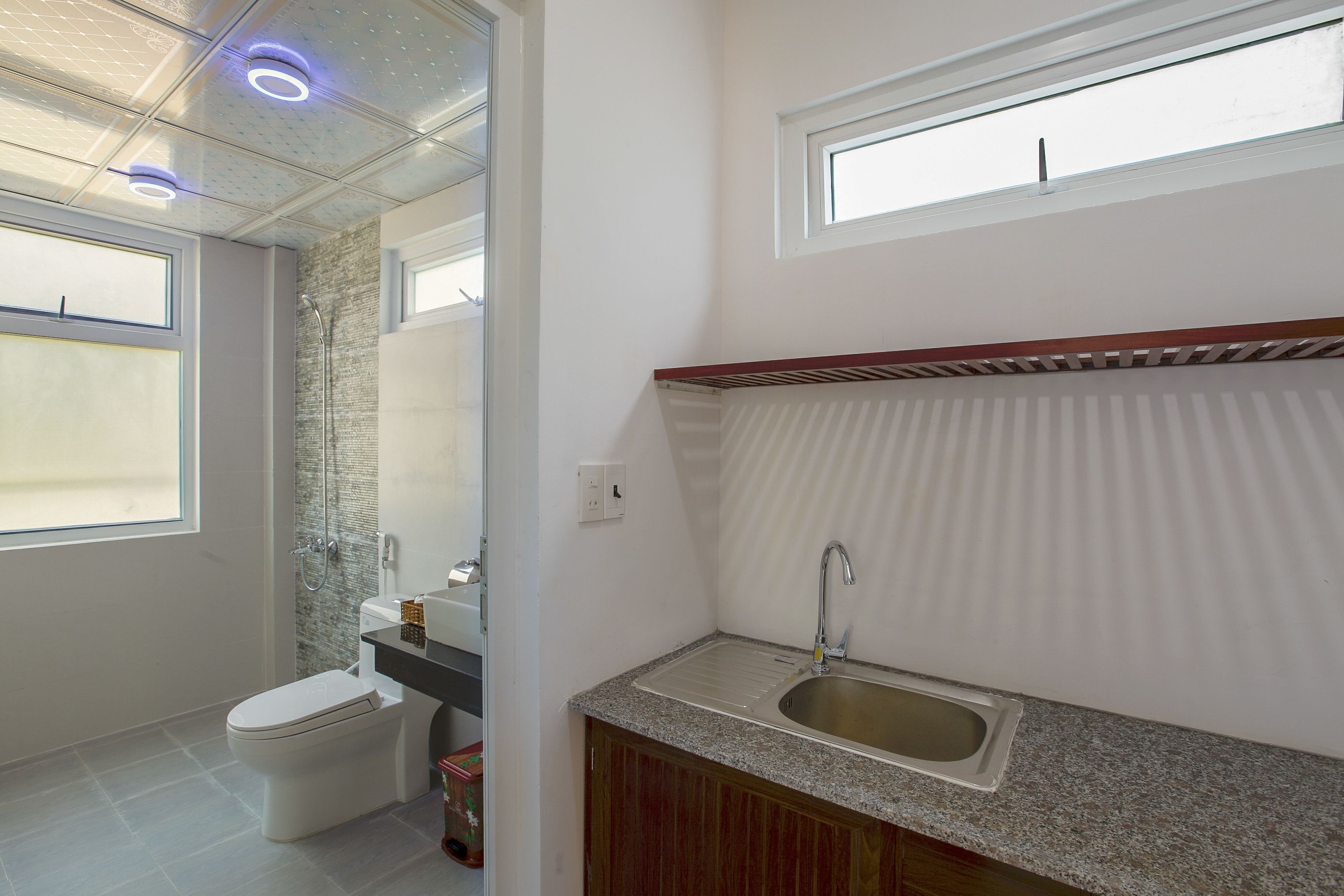 king room, garden view | bathroom | shower, designer toiletries, hair dryer, slippers