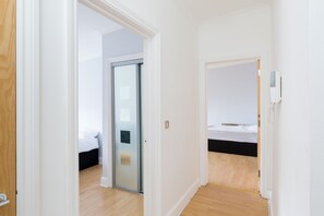 Apartment, 1 Bedroom | Interior entrance