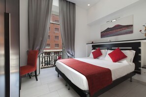 Superior Double Room, 1 Bedroom, Non Smoking, City View | Minibar, in-room safe, desk, soundproofing