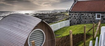Door to the Shore - Seafront Cottages
