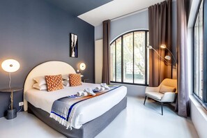 3 bedrooms, iron/ironing board, free WiFi, bed sheets - Sweett | Brune VI - Three Bedroom Apartment, Sleeps 8 (Paris)