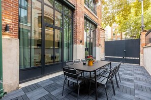 Outdoor dining - Sweett | Brune VI - Three Bedroom Apartment, Sleeps 8 (Paris)