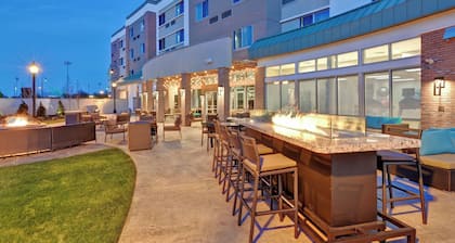 Courtyard by Marriott Long Island Islip/Courthouse Complex