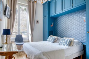 Standard Double Room | In-room safe, desk, blackout drapes, soundproofing - Hôtel Le Bretagne (Vannes)