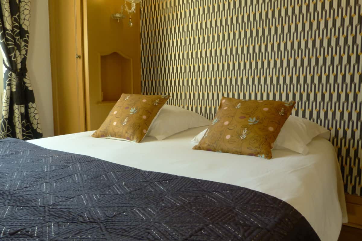 1 bedroom, in-room safe, desk, blackout curtains