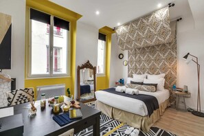 Iron/ironing board, free WiFi, bed sheets - Sweett | Aboukir II - Studio Apartment, Sleeps 2 (Paris)