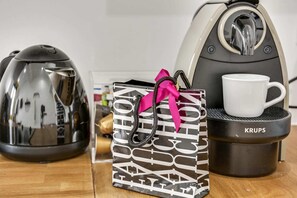 Coffee and/or coffee maker - Sweett | Aboukir II - Studio Apartment, Sleeps 2 (Paris)