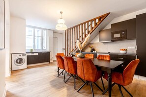 Dining - Sweett | Ponthieu III (Paris)