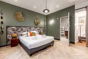 1 chambre, fer et planche à repasser, Wi-Fi gratuit, draps fournis