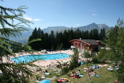 Arcos 1800, Estudio con 4 personas, al sur-oeste terraza orientada, vista panorámica.