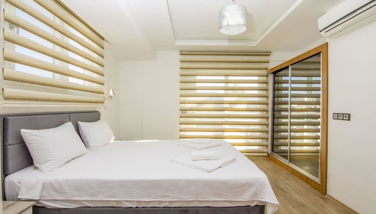 Villa, 4 Bedrooms, Private Pool | In-room safe, desk, iron/ironing board, cots/infant beds