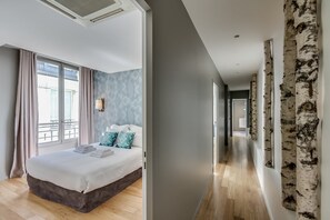 2 bedrooms, iron/ironing board, free WiFi, bed sheets - Sweett | Champs-Elysees III (Paris)