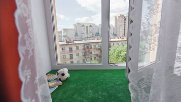 Neljän hengen economy-huone, oma kylpyhuone | Silitysrauta/-lauta, ilmainen Wi-Fi, vuodevaatteet