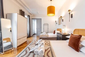 3 chambres, fer et planche à repasser, Wi-Fi gratuit, draps fournis