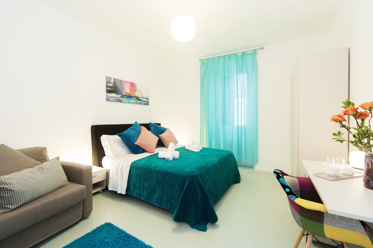 Triple Room (Andromeda) | In-room safe, desk, laptop workspace, soundproofing