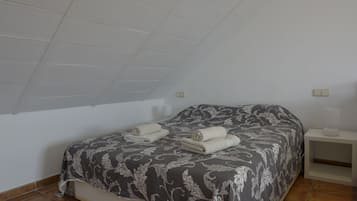 Comfort Quadruple Room, Terrace, Partial Ocean View