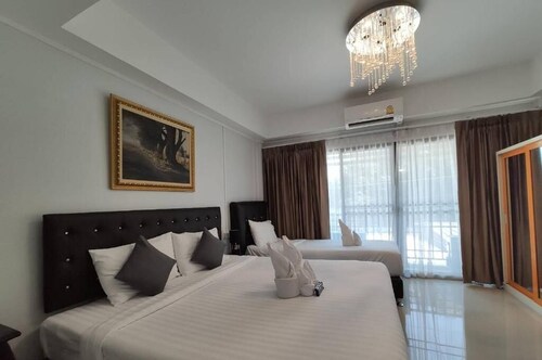 Bann Tawan Hostel Chiang Rai