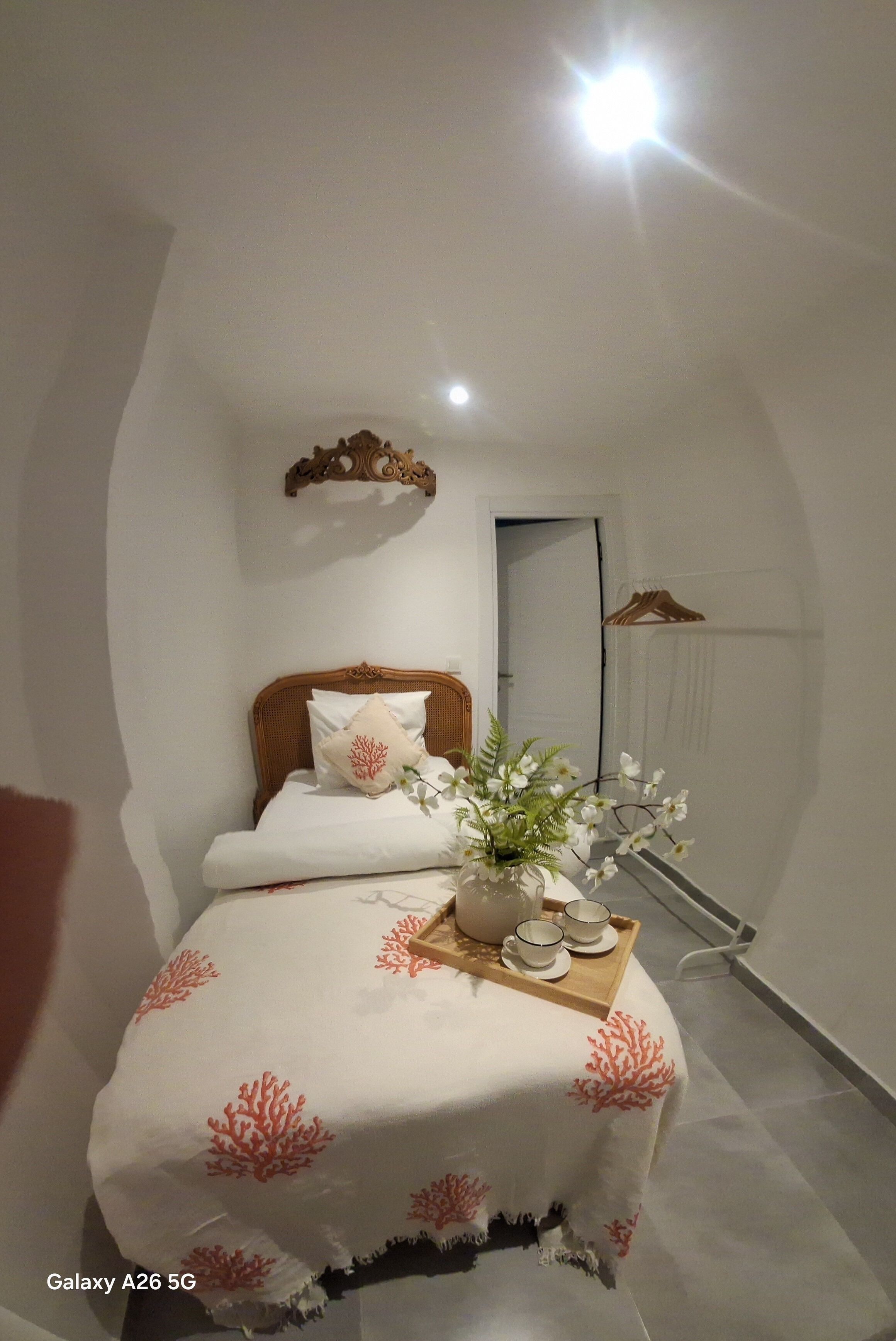 Studio dành cho gia đình, quang cảnh vườn | Minibar, két bảo mật tại phòng, bàn, phòng cách âm 