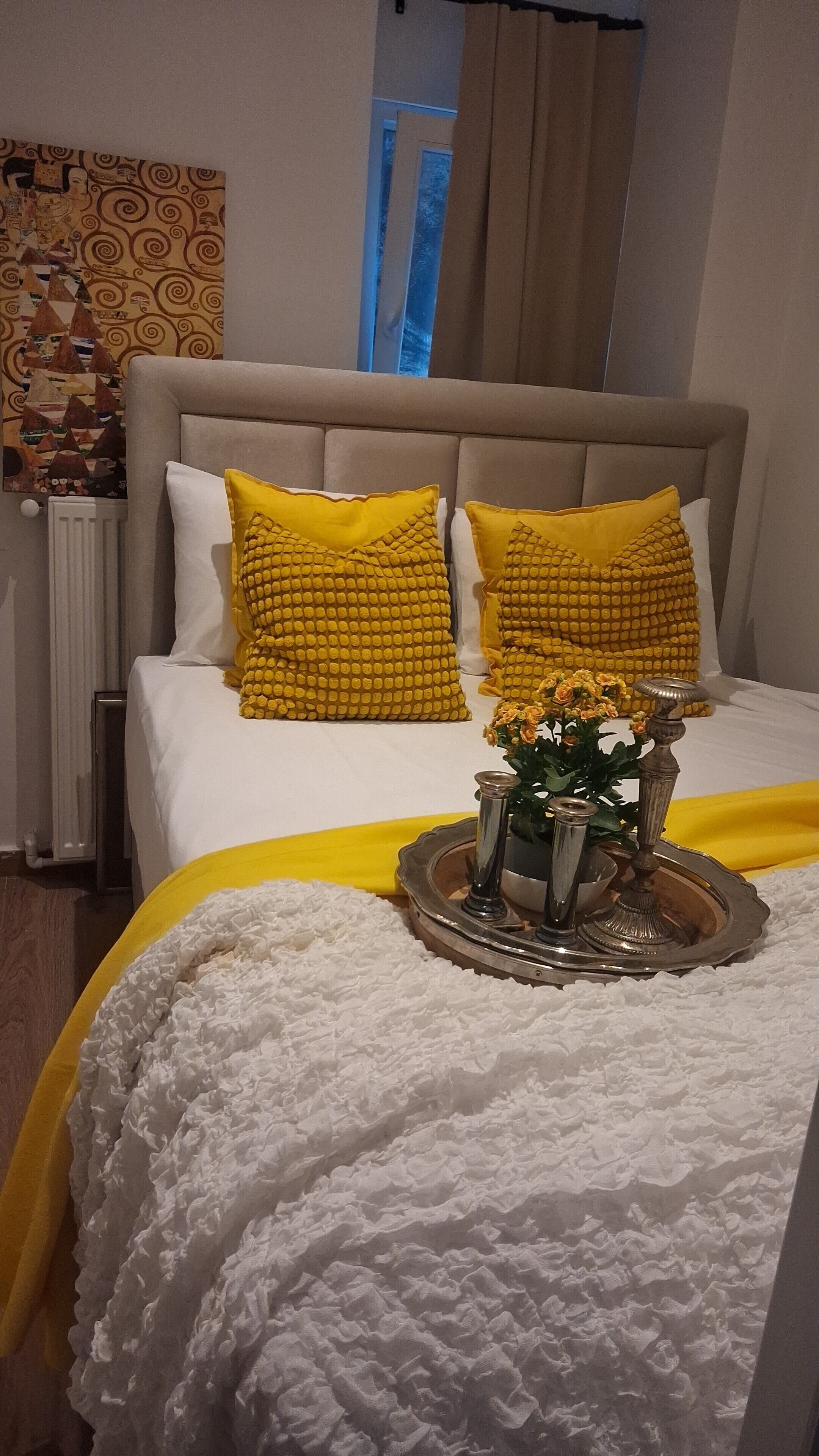 Phòng phong cách cổ điển, ban công, quang cảnh thành phố | Minibar, két bảo mật tại phòng, bàn, phòng cách âm 