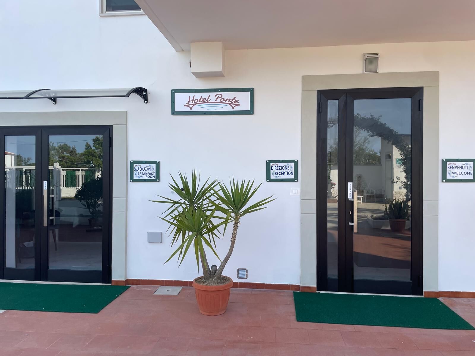 Facciata della struttura