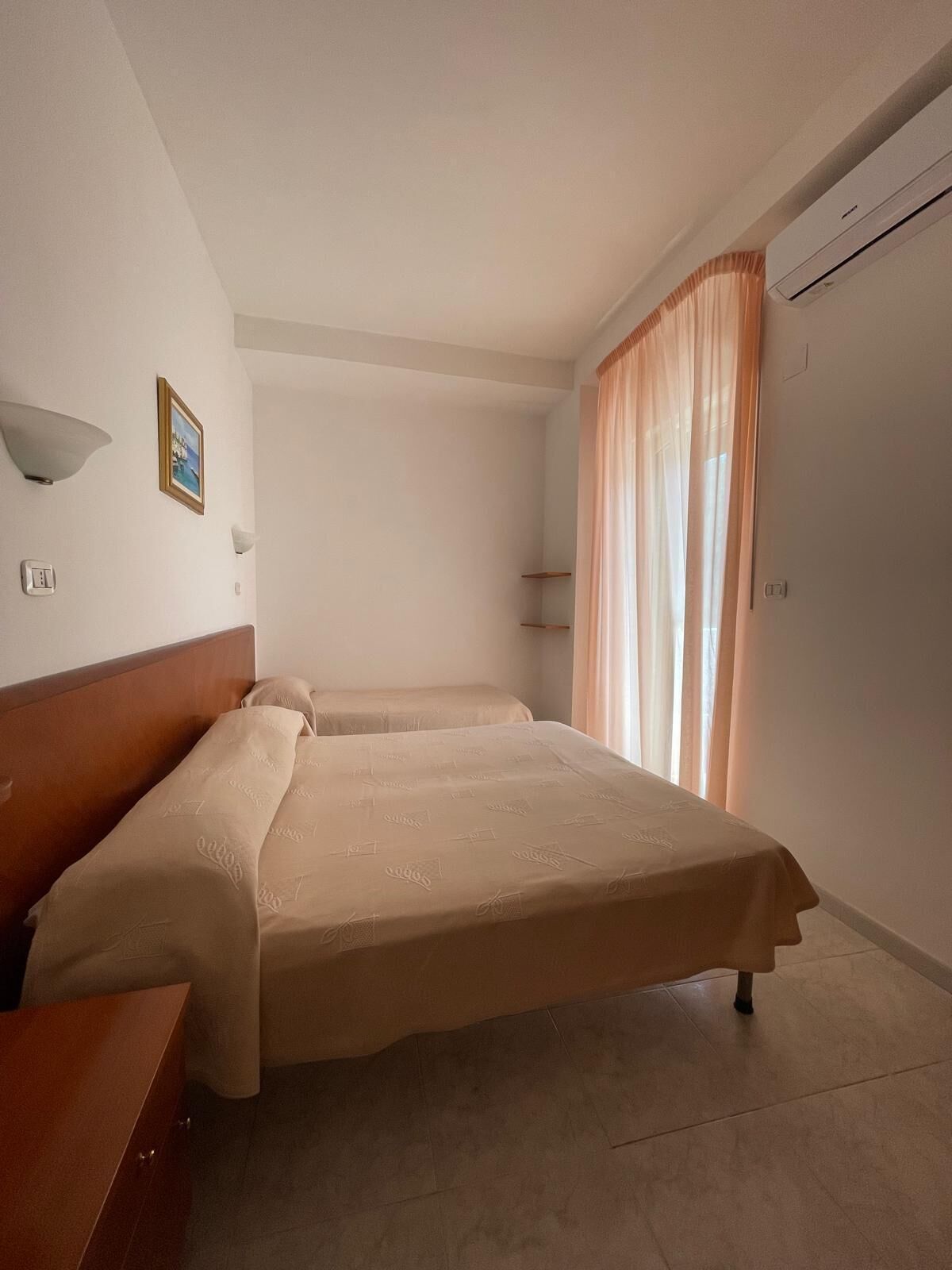 Classic Triple Room, 1 Bedroom | Premium bedding, in-room safe, desk, blackout curtains
