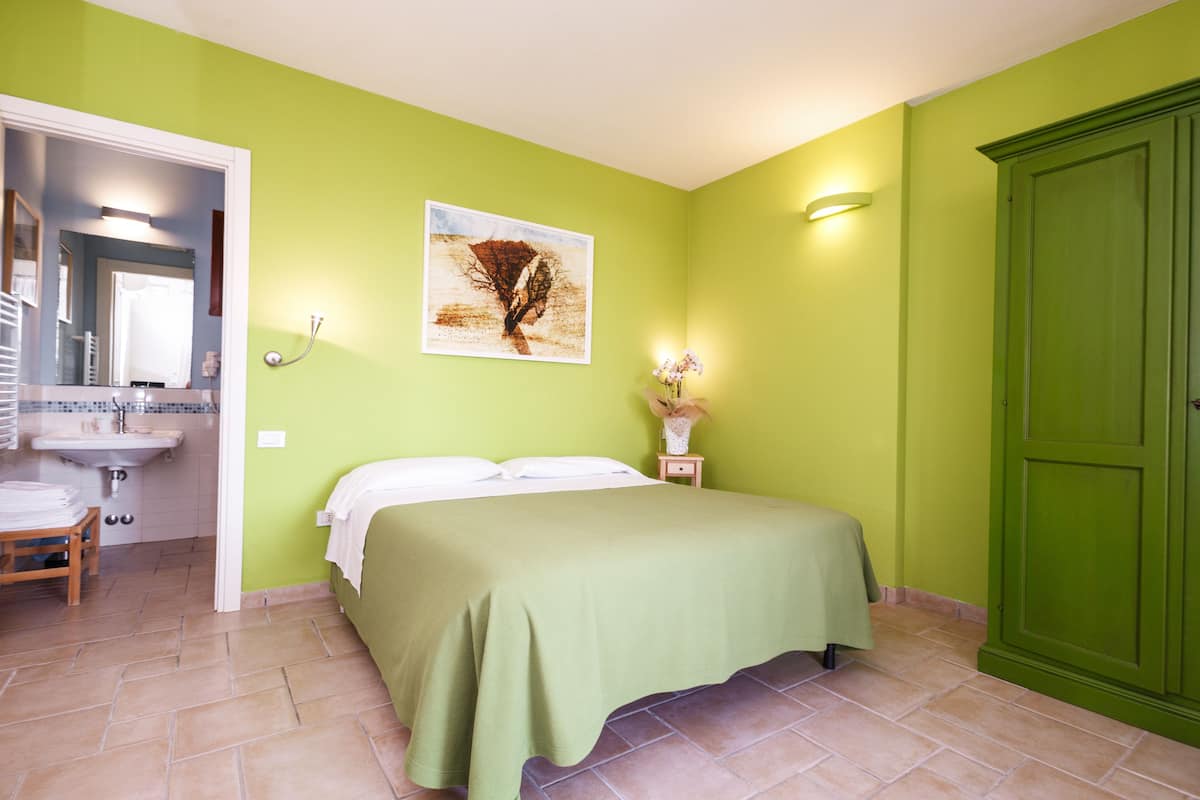 Classic Double Room | 1 bedroom, down comforters, minibar, in-room safe