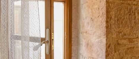 5 habitaciones, decoración personalizada y muebles diferentes