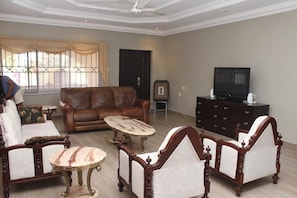 Iron/ironing board, free WiFi