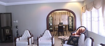 Rose Leat Elegant Bed & Breakfast