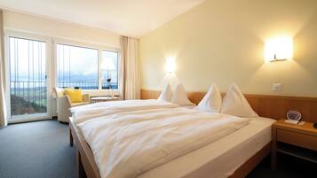 Desk, iron/ironing board, free WiFi, bed sheets
