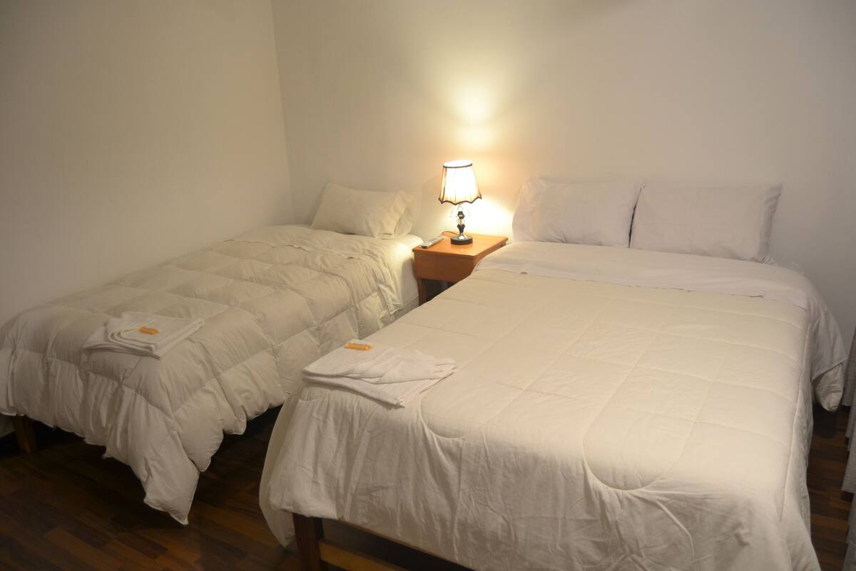 Wifi gratis y ropa de cama