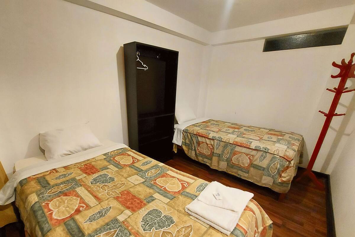 Wifi gratis y ropa de cama