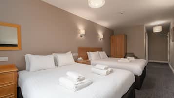 Standard Double Room, 2 Double Beds | Individually decorated, individually furnished, desk, iron/ironing board