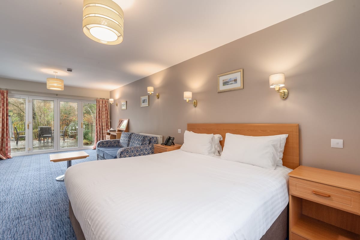 Superior Double Room, Roll-in Shower, Annex Building